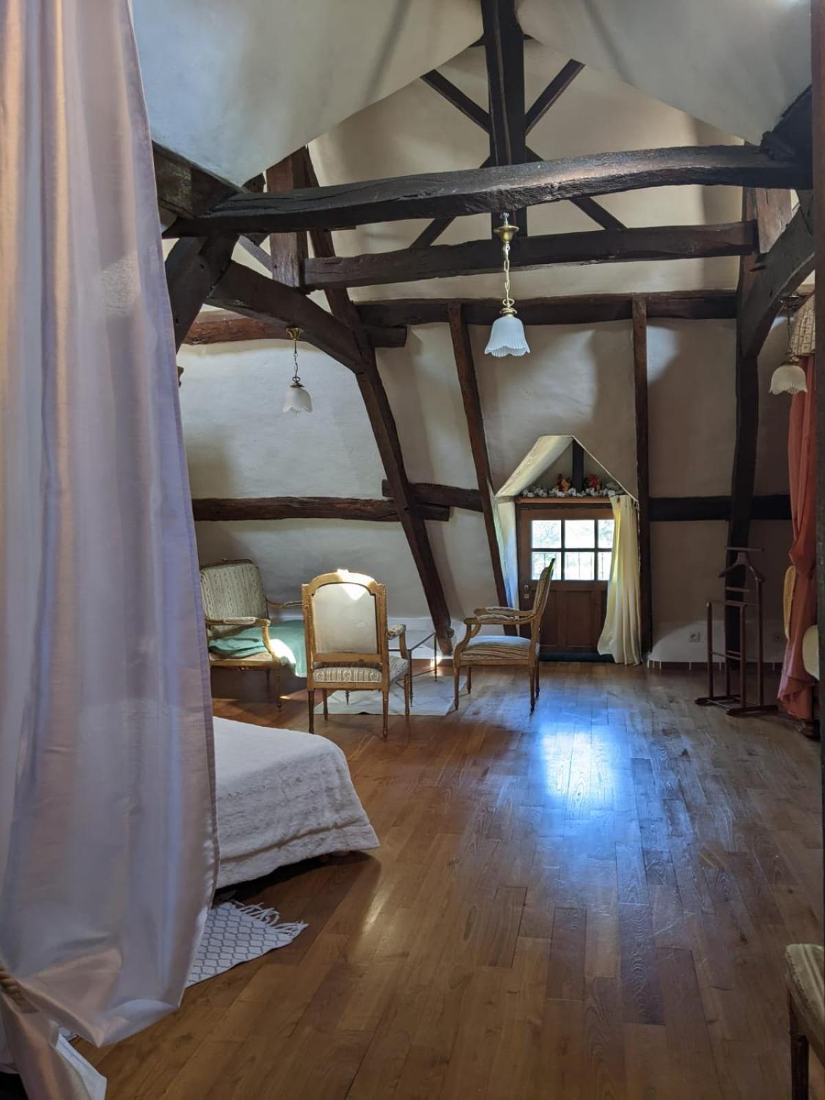 Chambre d'hôtes Saint Jacob Relais de Chasse du XVIII Siècle Les Fougerêts Exterior foto